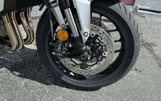2027 Honda CB1000F Wolf Silver Metallic - 000382