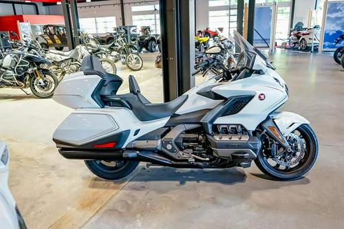 2020 Honda Gold Wing Tour DCT Test Review...