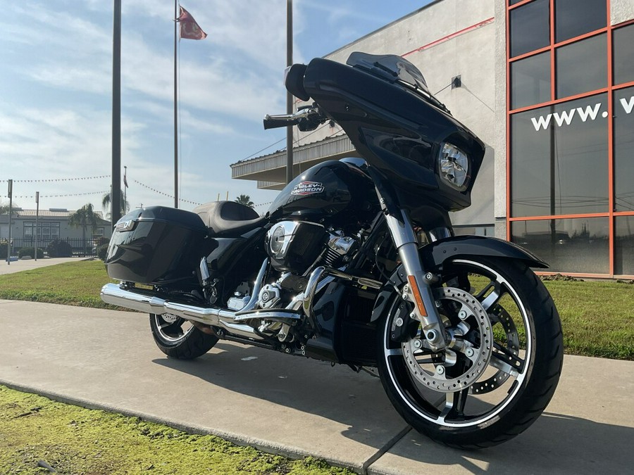 FLHX 2024 Street Glide®