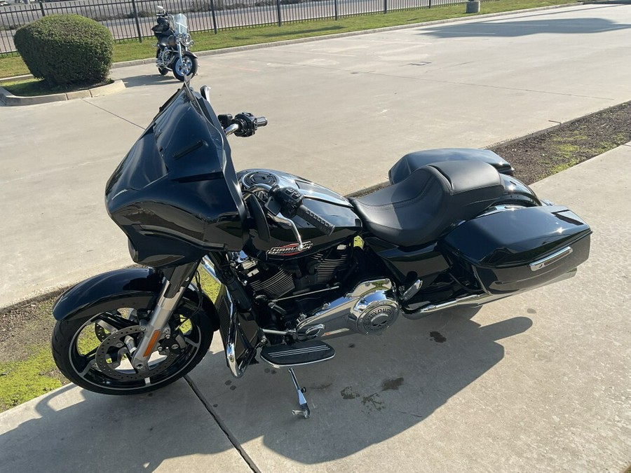 FLHX 2024 Street Glide®