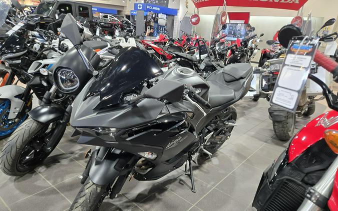 2026 KAWASAKI NINJA 500