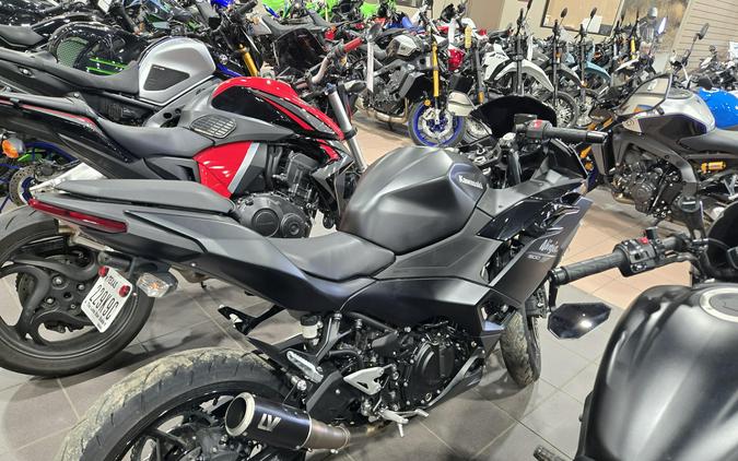 2026 KAWASAKI NINJA 500