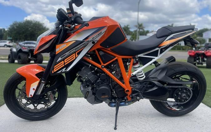 2015 KTM Super Duke 1290 R ABS