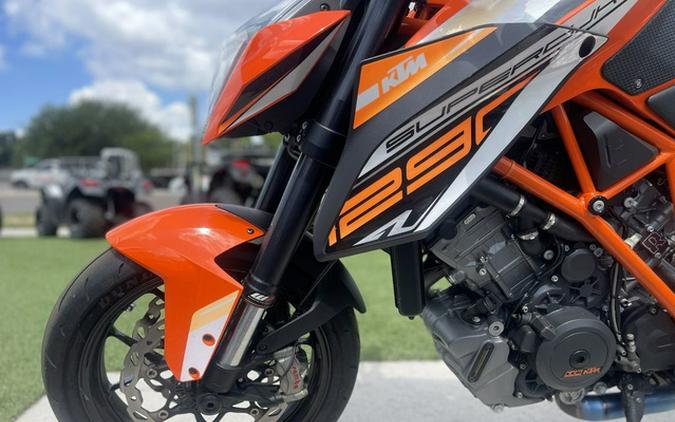 2015 KTM Super Duke 1290 R ABS