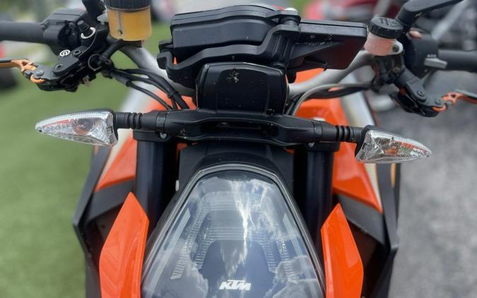 2015 KTM Super Duke 1290 R ABS