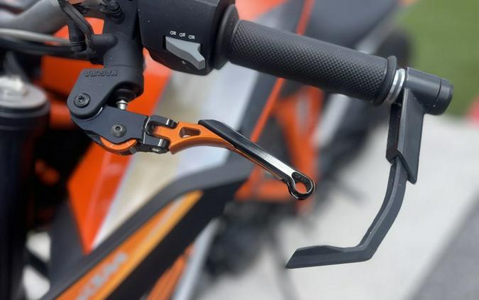 2015 KTM Super Duke 1290 R ABS