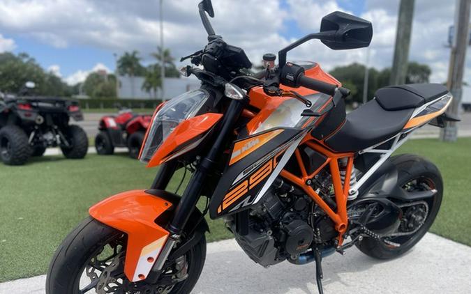 2015 KTM Super Duke 1290 R ABS