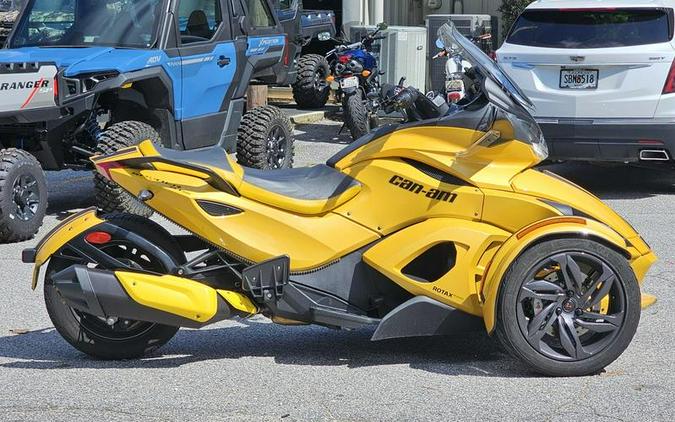 2013 Can-Am® Spyder® ST S