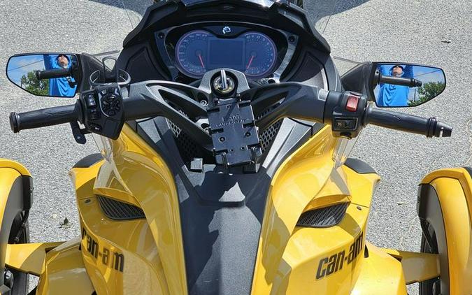 2013 Can-Am® Spyder® ST S