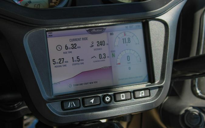 2022 INDIAN MOTORCYCLE CHALLENGER 49T BASE