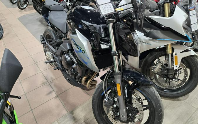 2022 CFMOTO 650 NK