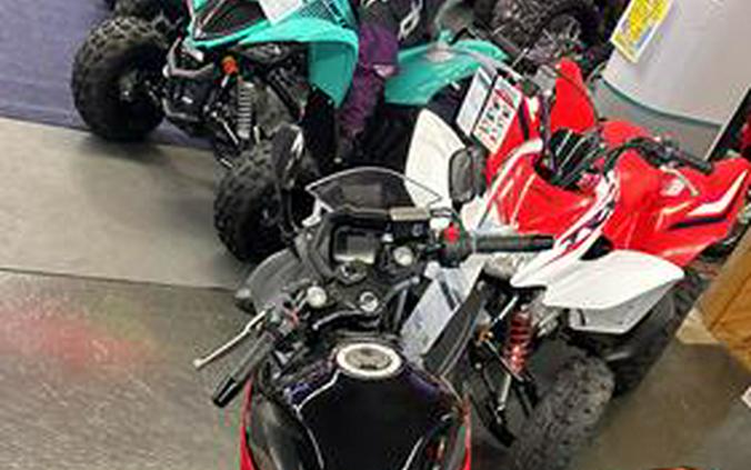 2024 Suzuki GSX250R ABS