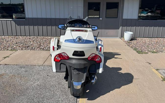 2014 Spyder® RT Limited - SE6 - Can-Am