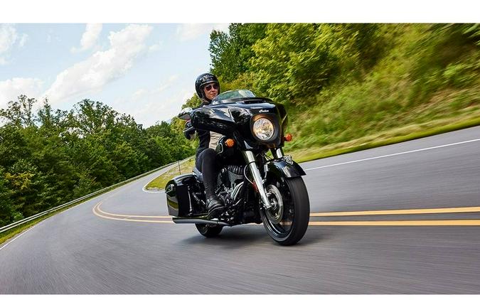 2023 Indian Motorcycle® Chieftain® Base