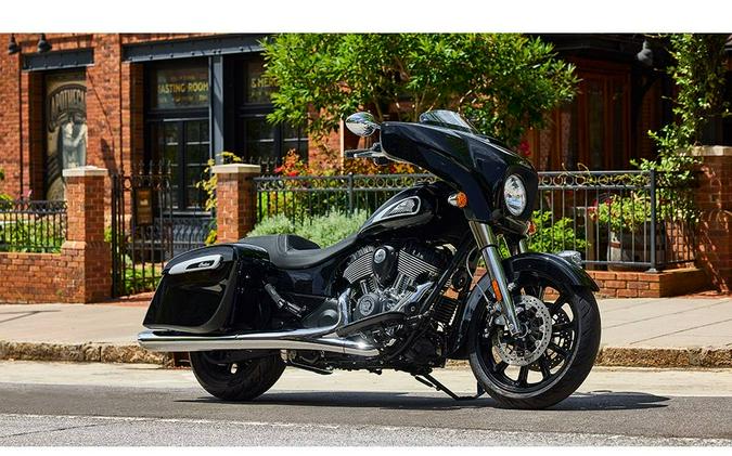 2023 Indian Motorcycle® Chieftain® Base