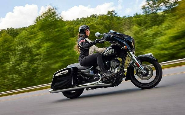 2023 Indian Motorcycle® Chieftain® Base