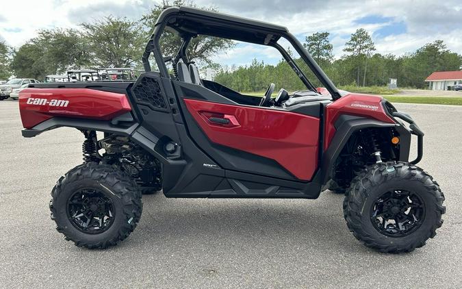 2024 Can-Am™ Commander XT 700