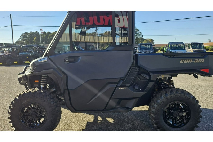 2026 Can-Am DEFENDER LTD HD11