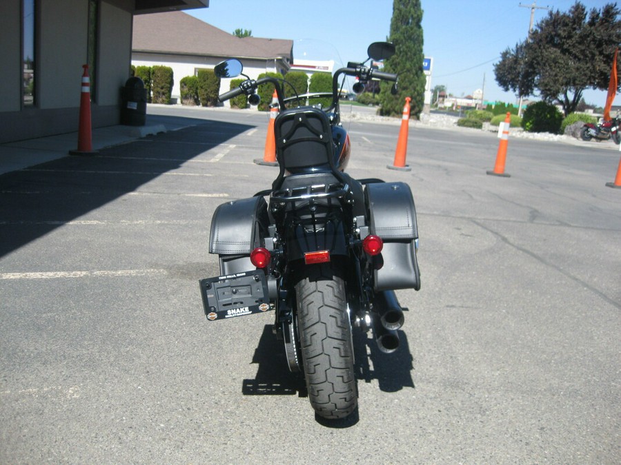 2022 Harley-Davidson Street Bob 114 Vivid Black