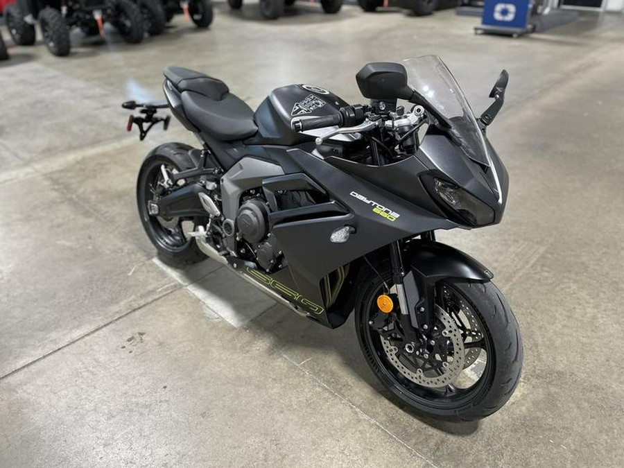 2025 Triumph Daytona 660 Satin Granite/Satin Black