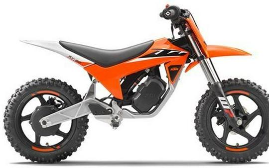 New 2024 KTM SX E 2