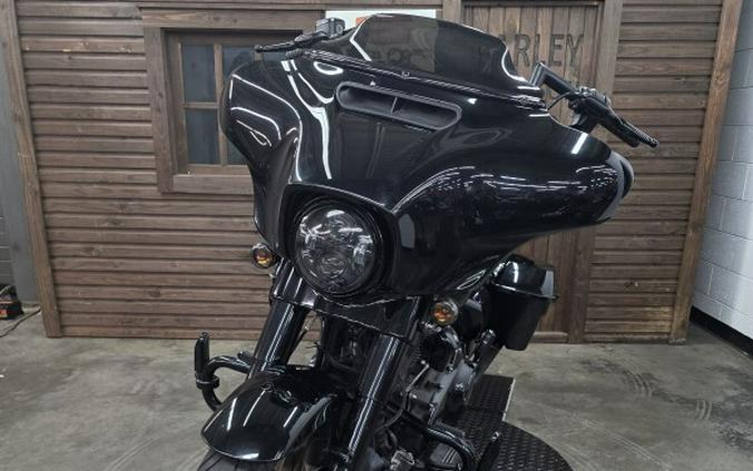 2022 Harley-Davidson® Street Glide® ST BLACK