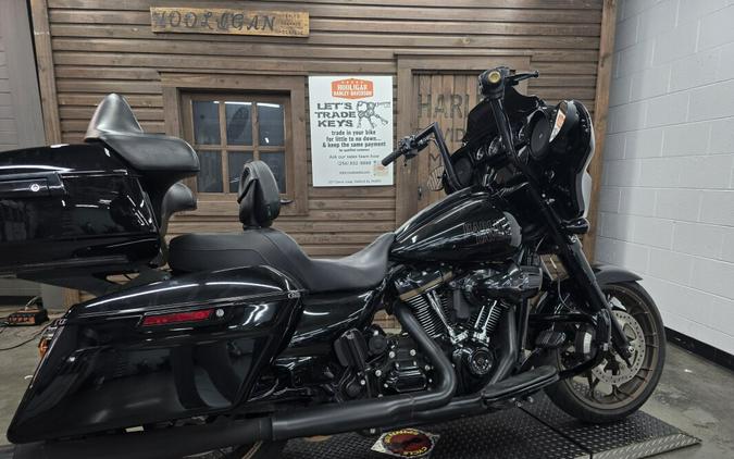 2022 Harley-Davidson® Street Glide® ST BLACK