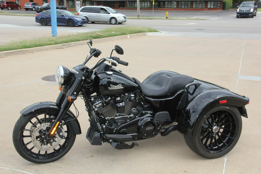 2025 Harley-Davidson FLRT Freewheeler