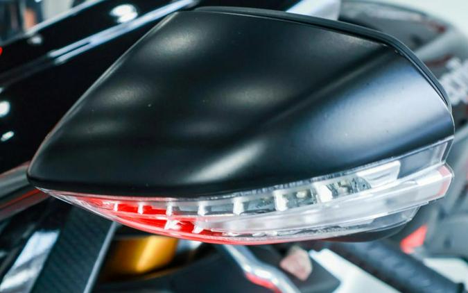 2022 Aprilia RSV4 Factory 1100