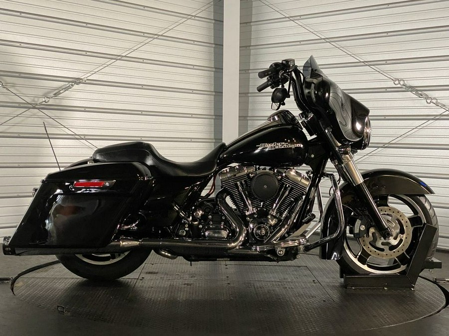 2010 Harley-Davidson® FLHX - Street Glide®