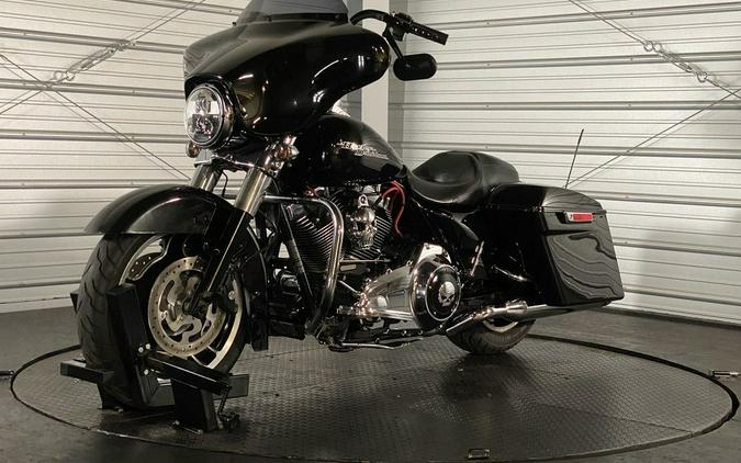 2010 Harley-Davidson® FLHX - Street Glide®