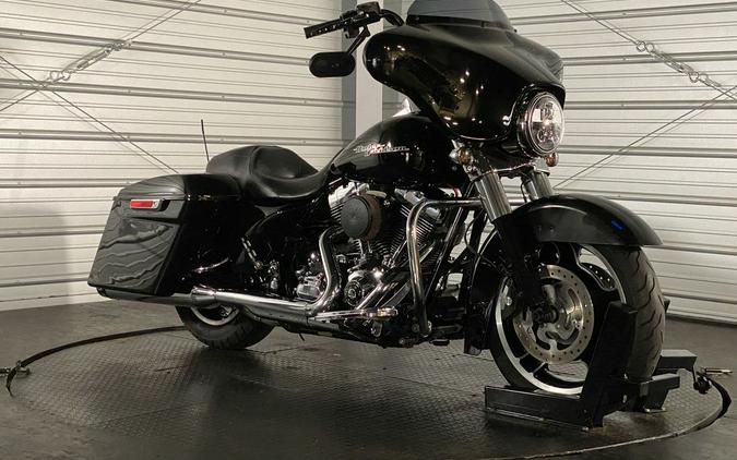 2010 Harley-Davidson® FLHX - Street Glide®