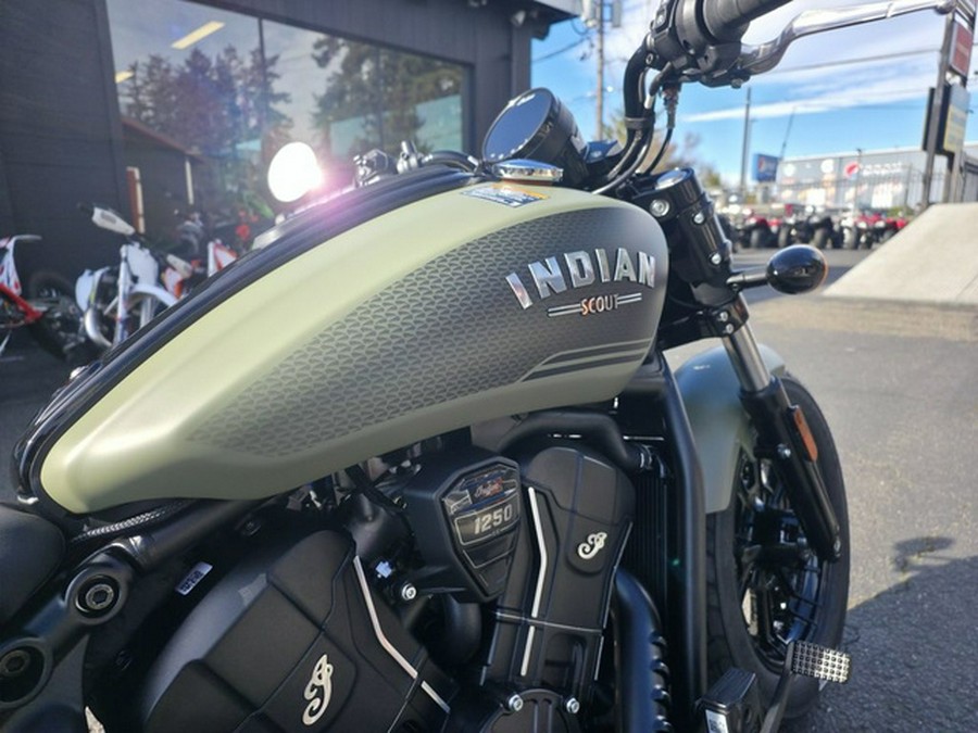 2026 Indian Scout Bobber Limited +Tech Moss Green Smoke
