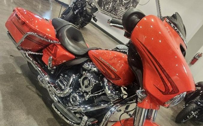 2017 Harley-Davidson FLHXS - Street Glide Special