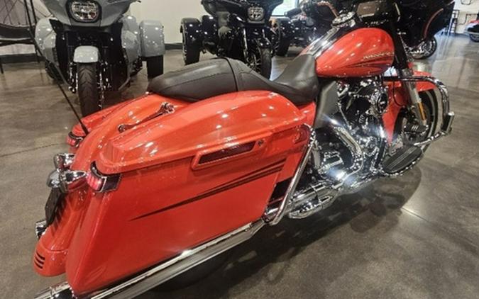 2017 Harley-Davidson FLHXS - Street Glide Special