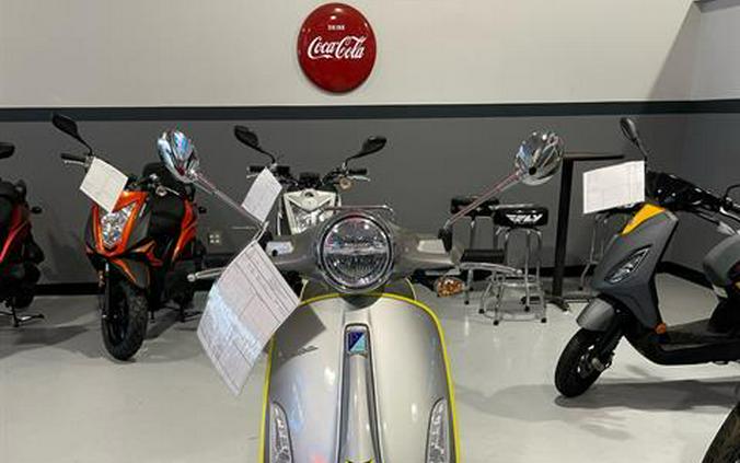 2022 Vespa Elettrica 45 MPH