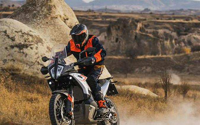 2024 KTM 790 Adventure