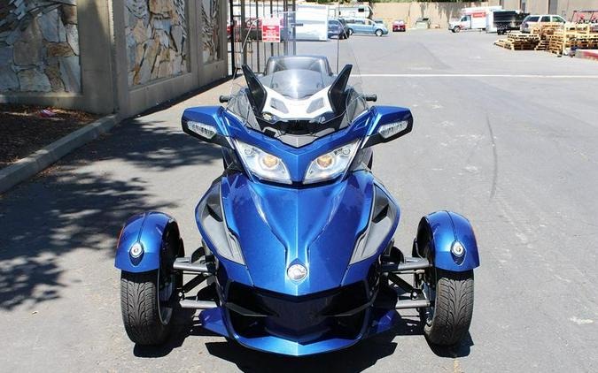 2011 Can-Am® SPYDER RT