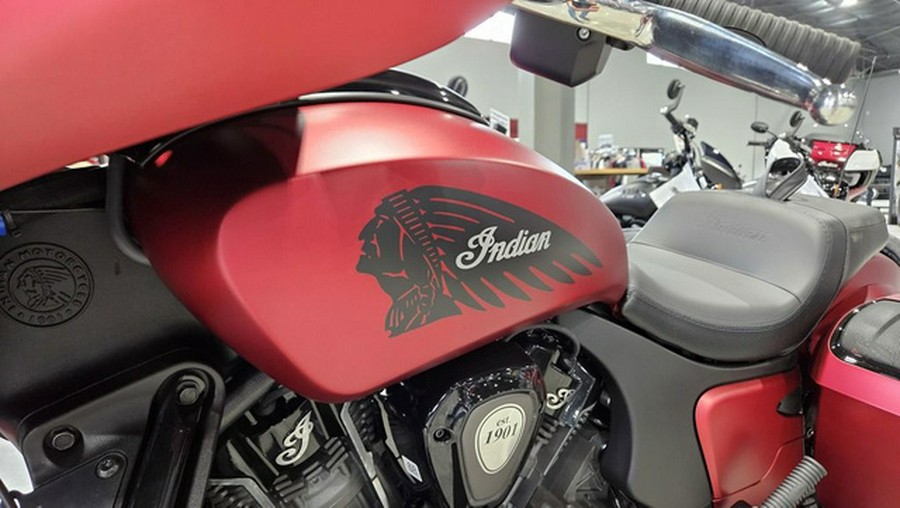 2025 Indian Chieftain Dark Horse W/Powerband Audio Sunset Re