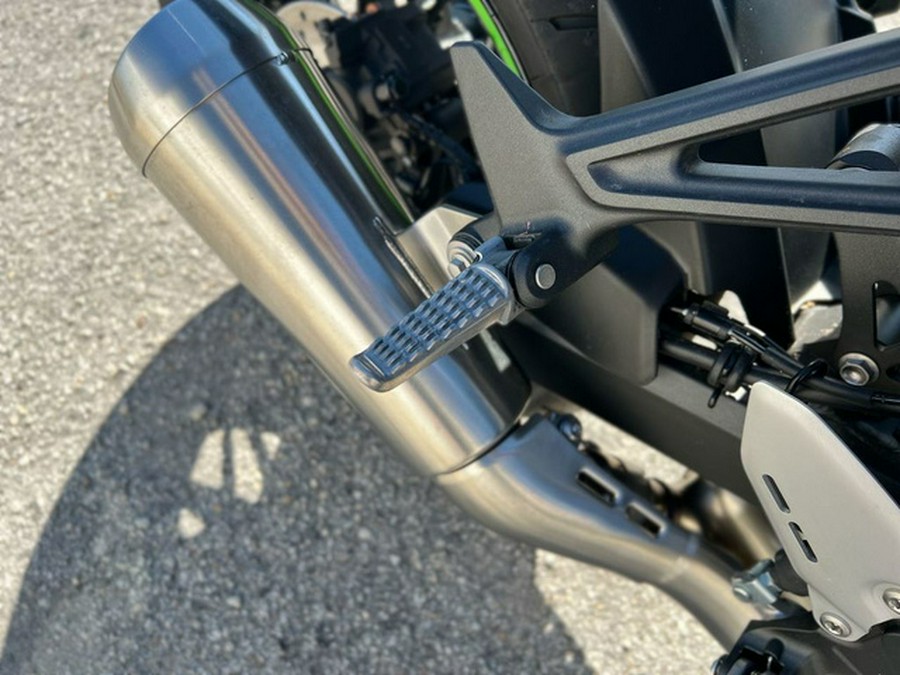 2025 Kawasaki Z900RS Cafe ABS