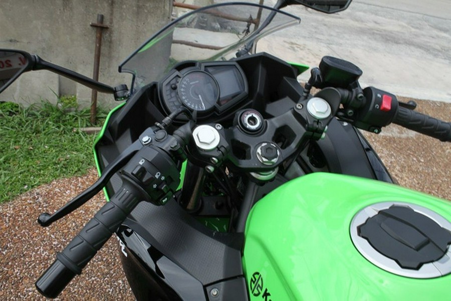 2023 Kawasaki Ninja 400 KRT Edition