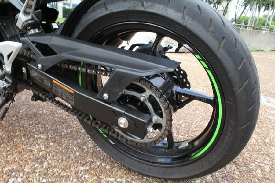 2023 Kawasaki Ninja 400 KRT Edition