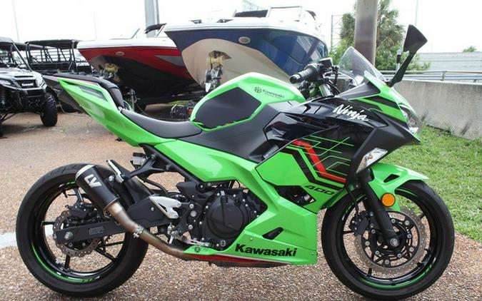 2023 Kawasaki Ninja 400 KRT Edition