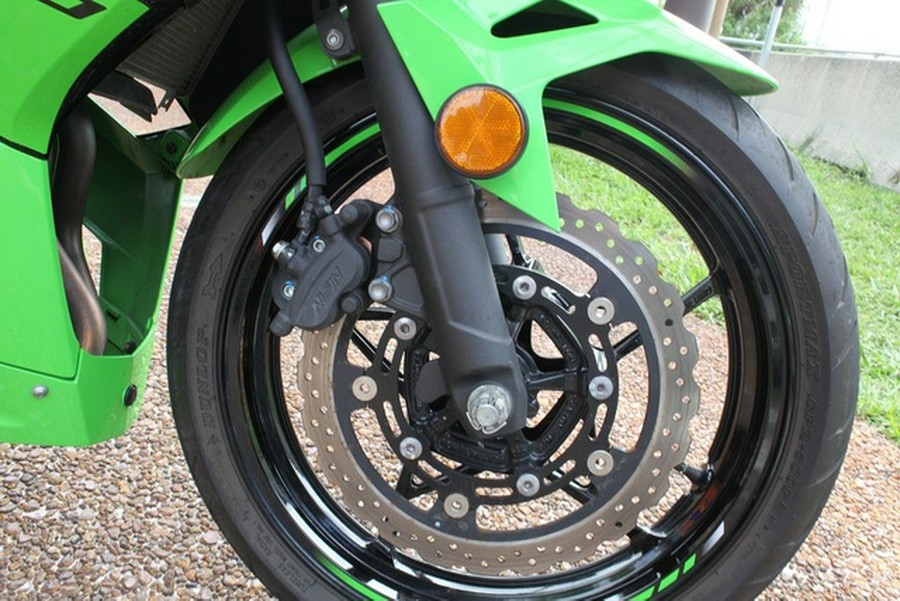 2023 Kawasaki Ninja 400 KRT Edition