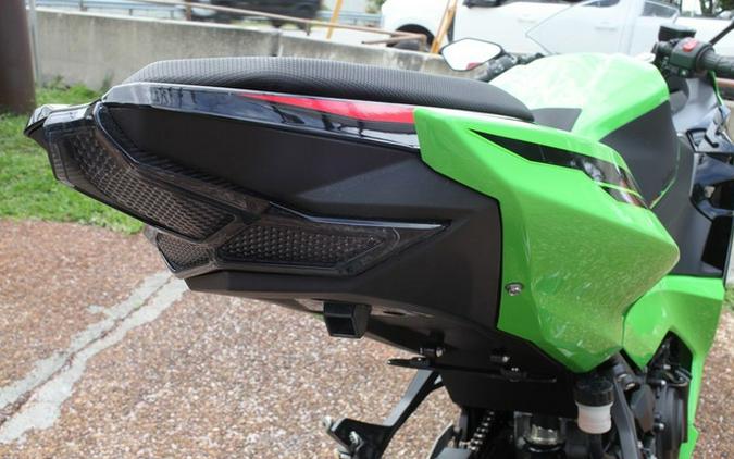2023 Kawasaki Ninja 400 KRT Edition
