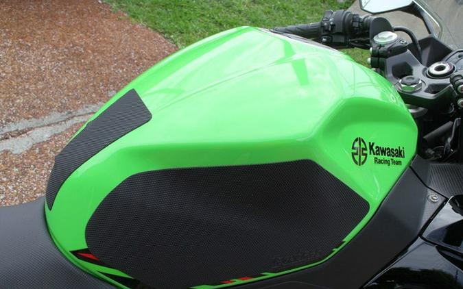 2023 Kawasaki Ninja 400 KRT Edition