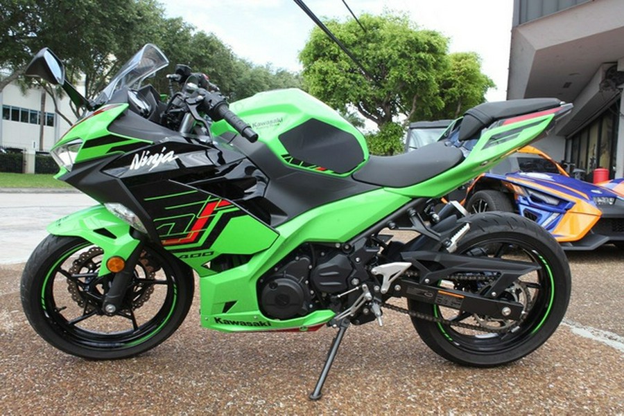 2023 Kawasaki Ninja 400 KRT Edition