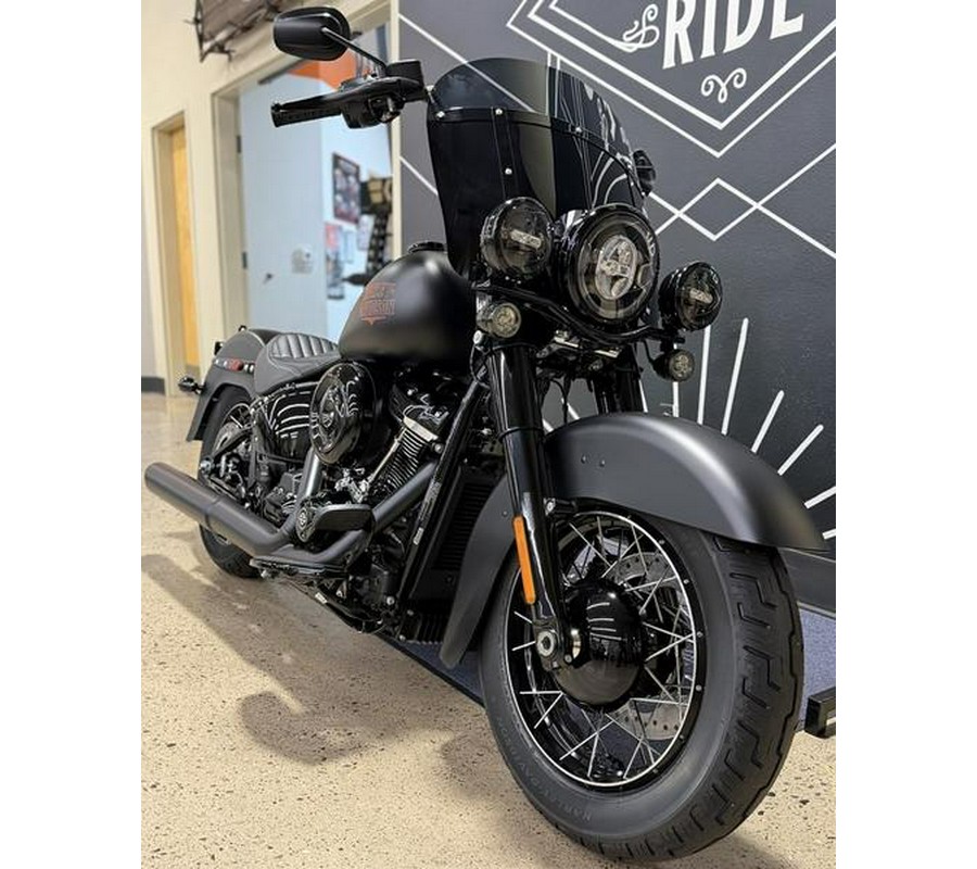 2026 Harley-Davidson® FLHD - Deadwood™