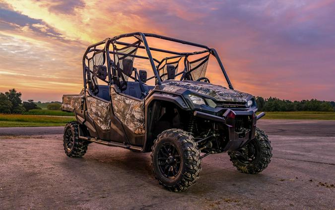 2025 Honda Pioneer 1000-6 Crew Deluxe