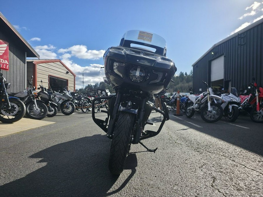 2026 Indian Challenger Dark Horse 112 Black Crystal w/Black